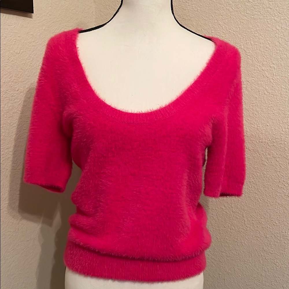 Anthroplogie Maeve Hot pink Sweater. New w/ out tags
